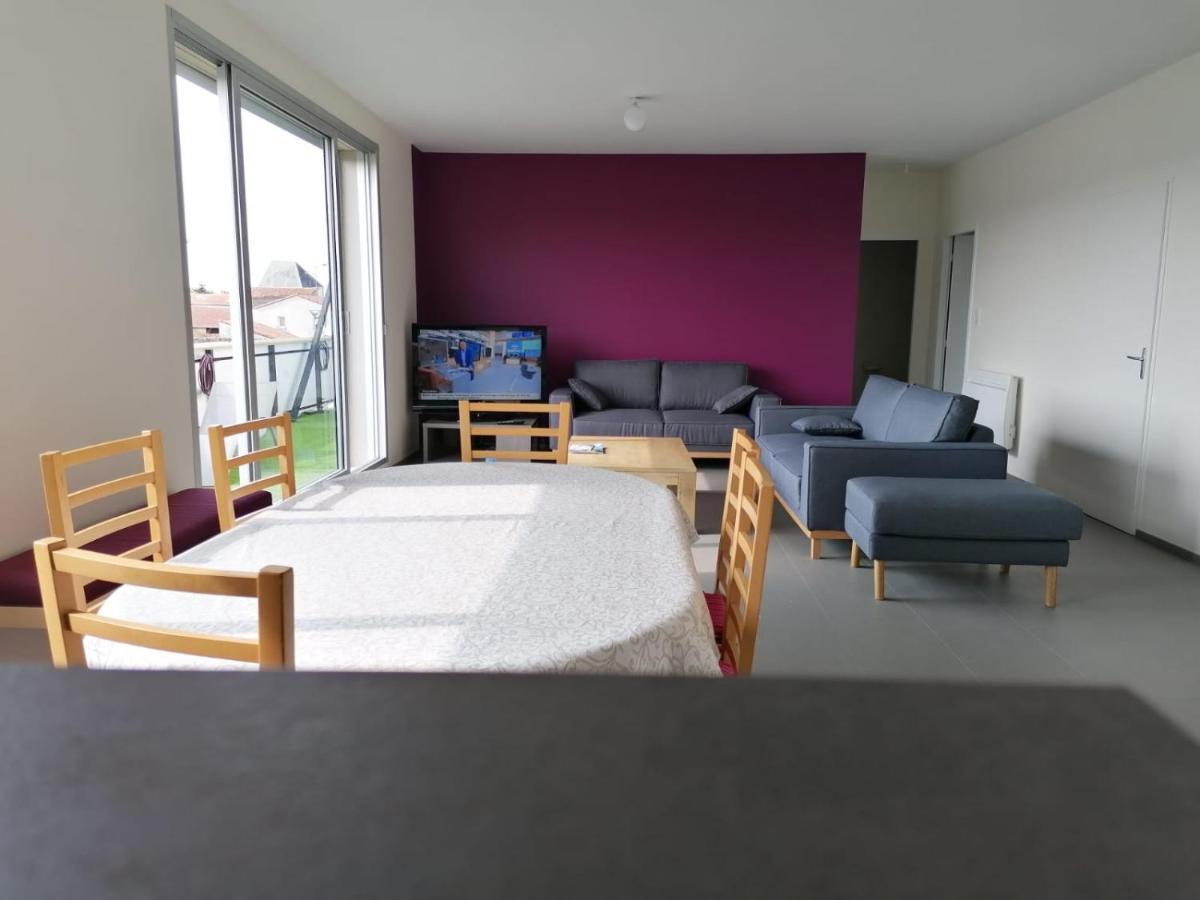 Appartement Lily-Rose Cerizay ภายนอก รูปภาพ
